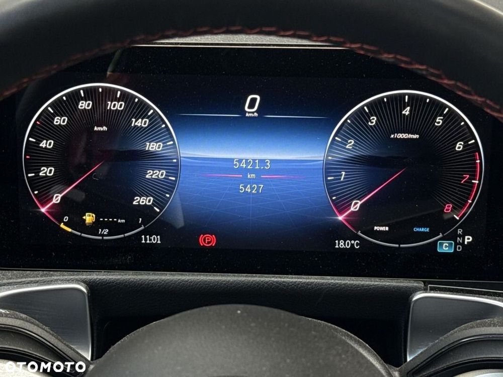 Mercedes-Benz GLB - 16