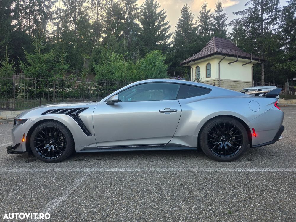 Ford Mustang - 14