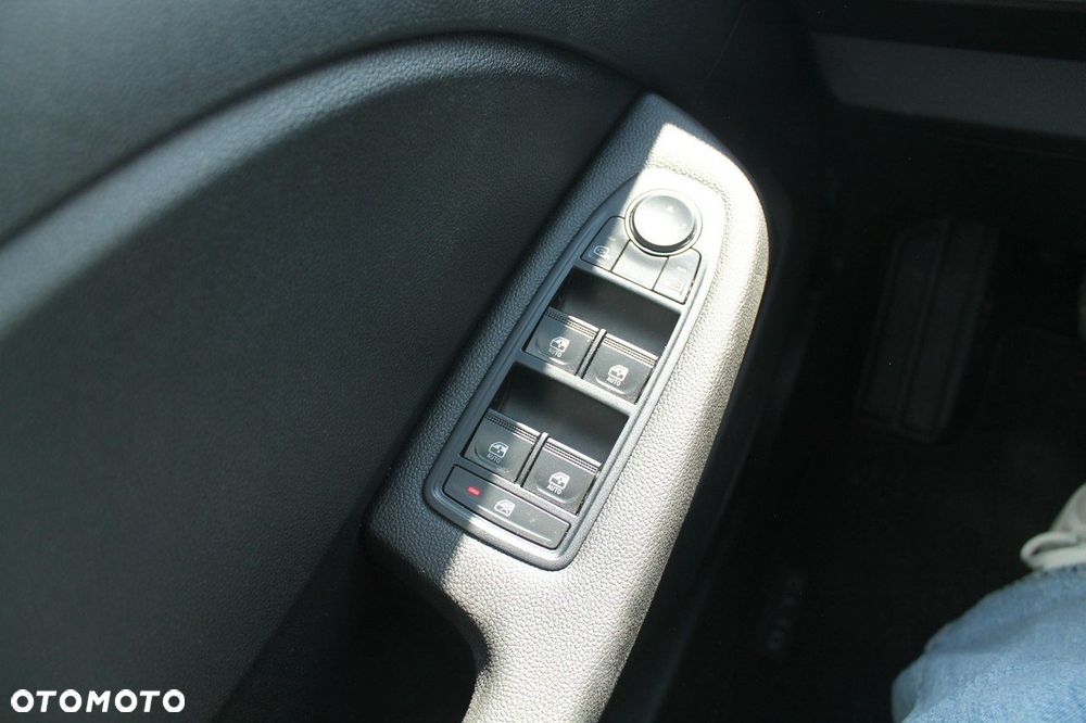 Renault Clio - 17