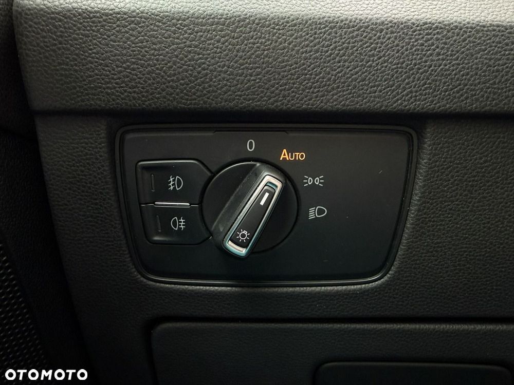 Volkswagen Passat 1.5 TSI EVO Business - 35