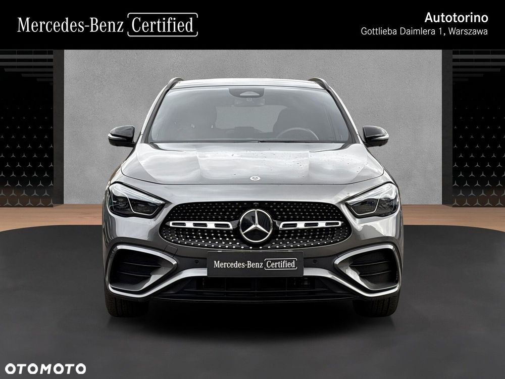 Mercedes-Benz GLA - 9