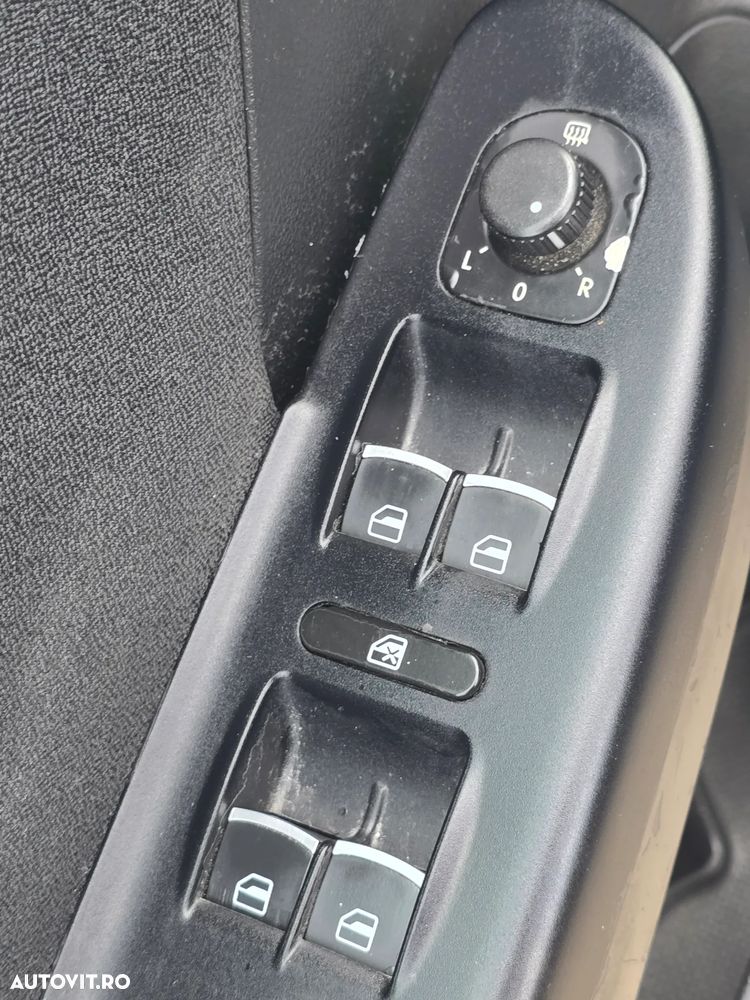 Volkswagen Passat - 14