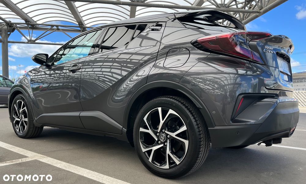 Toyota C-HR Flow - 22