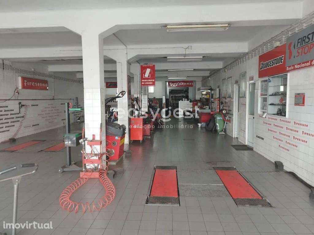 Edifício para comércio e Habitação em Angra do Heroísmo - Grande imagem: 5/39