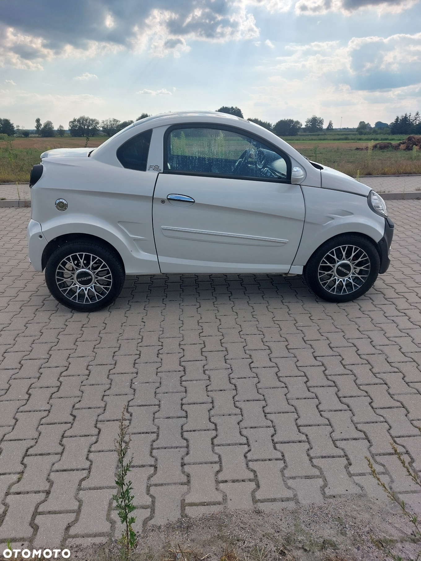 Microcar M.GO - 9