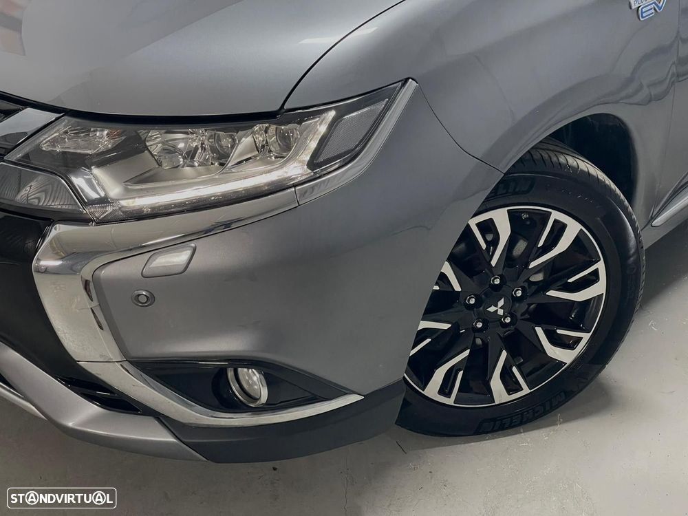 Mitsubishi Outlander 2.0 Intense Navi - 6