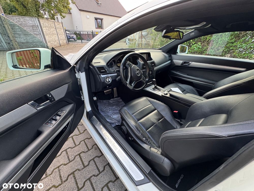 Mercedes-Benz Klasa E - 9