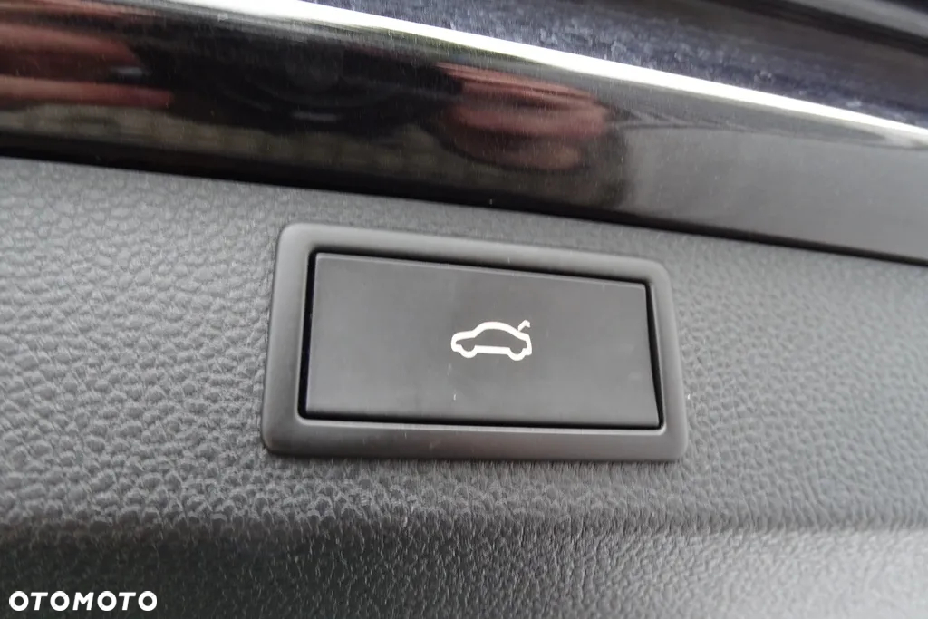 Skoda Karoq 1.5 TSI ACT DSG Style - 24