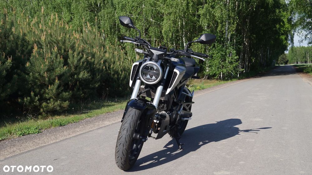 Honda CB - 2