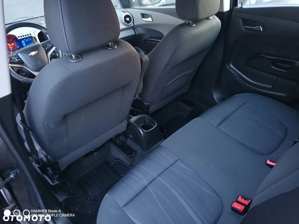 Chevrolet Aveo 1.6 LTZ - 12