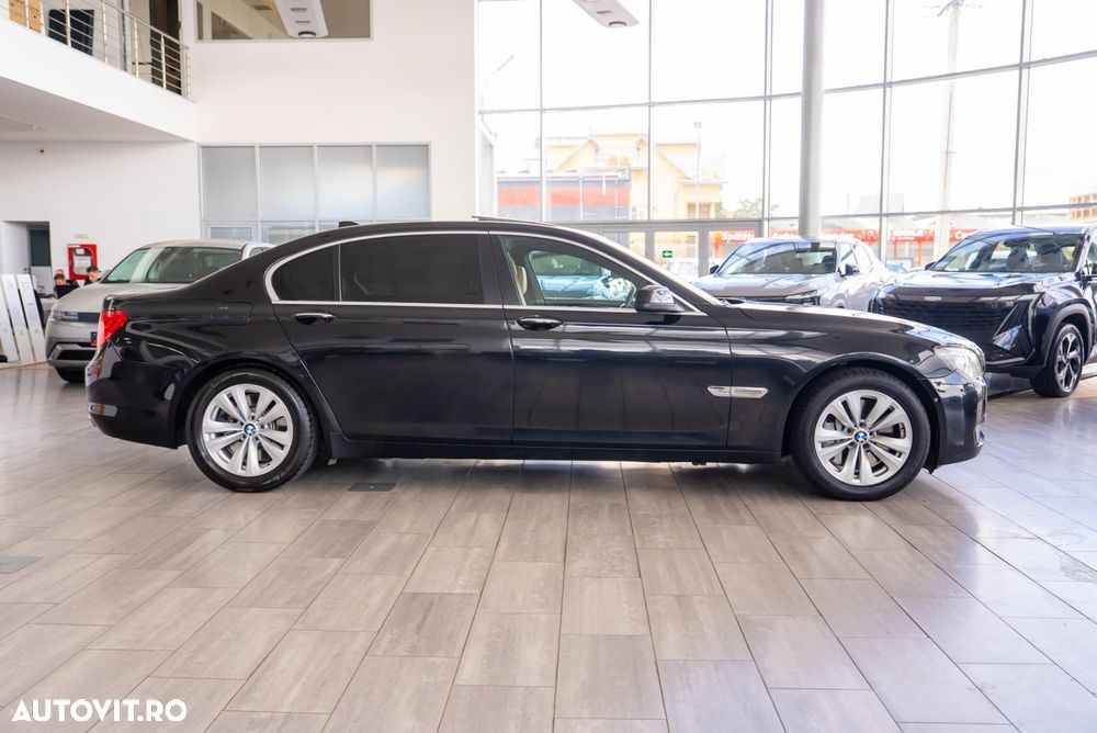 BMW Seria 7 750Li xDrive Aut. - 8