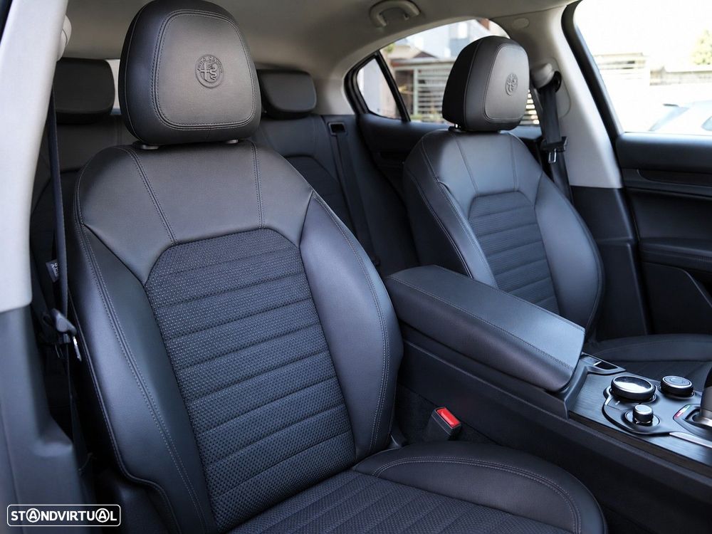 Alfa Romeo Stelvio 2.2 D Super AT8 - 8