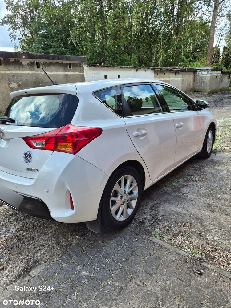 Toyota Auris 1.33 VVT-i Premium - 4
