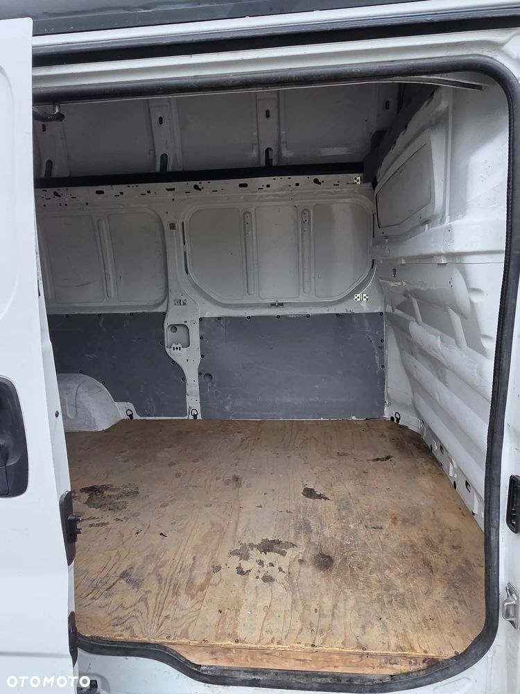Renault Trafic - 33