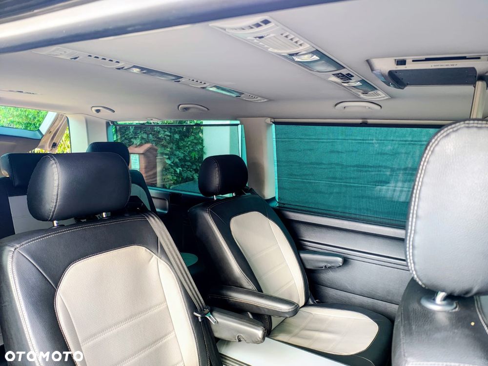 Volkswagen Multivan - 13