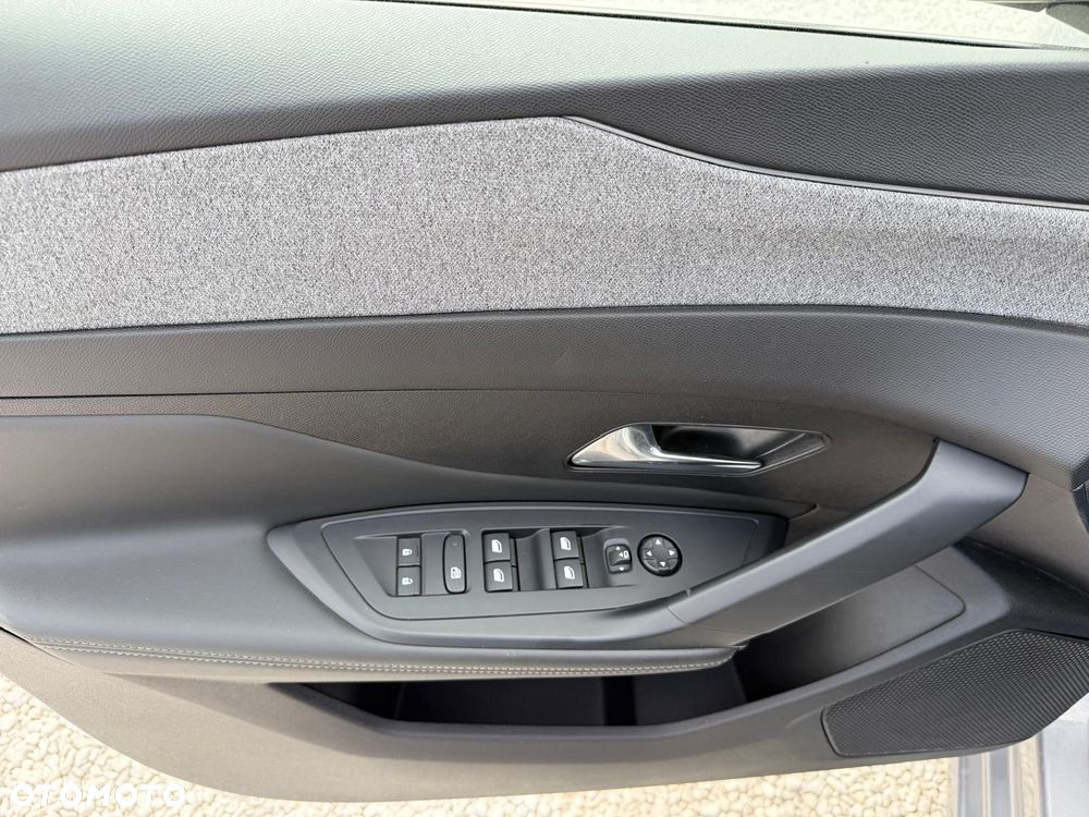 Peugeot 308 PureTech 130 GPF EAT8 Stop & Start Allure - 19