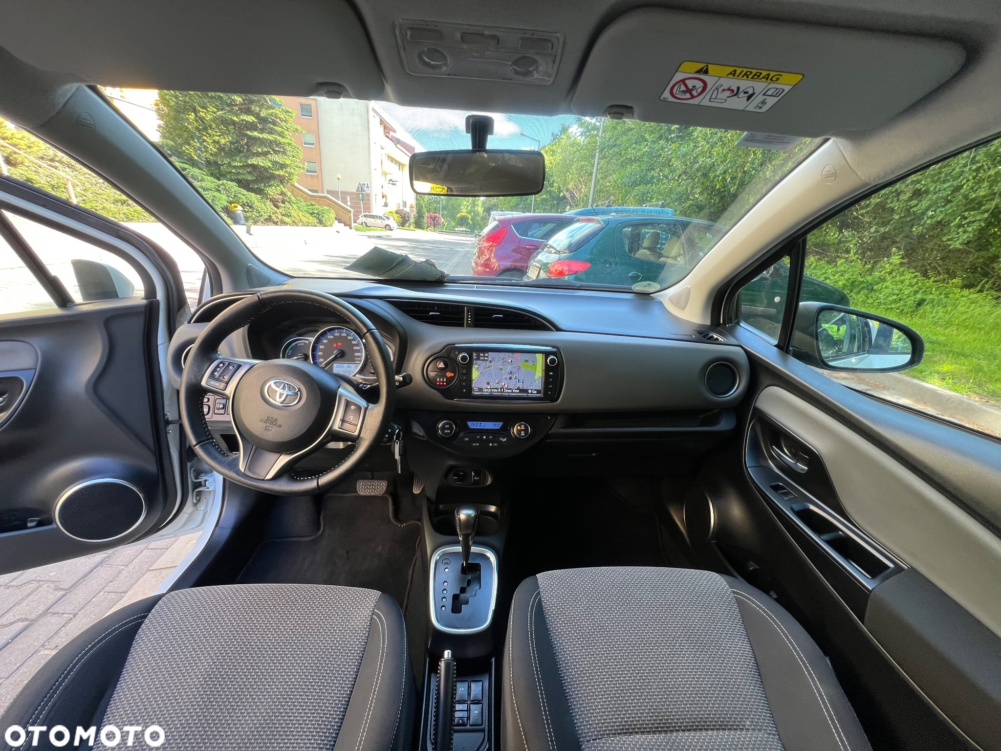 Toyota Yaris Hybrid 1.5 VVT-i Edition-S - 18