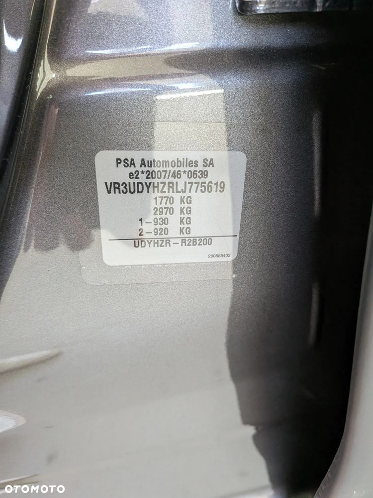 Peugeot 2008 1.5 BlueHDi Allure S&S EAT8 - 14