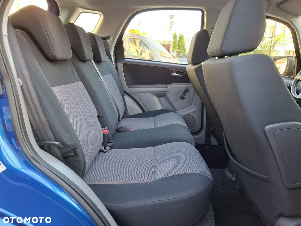 Suzuki SX4 1.9 DDiS DPF 4x2 Comfort - 25