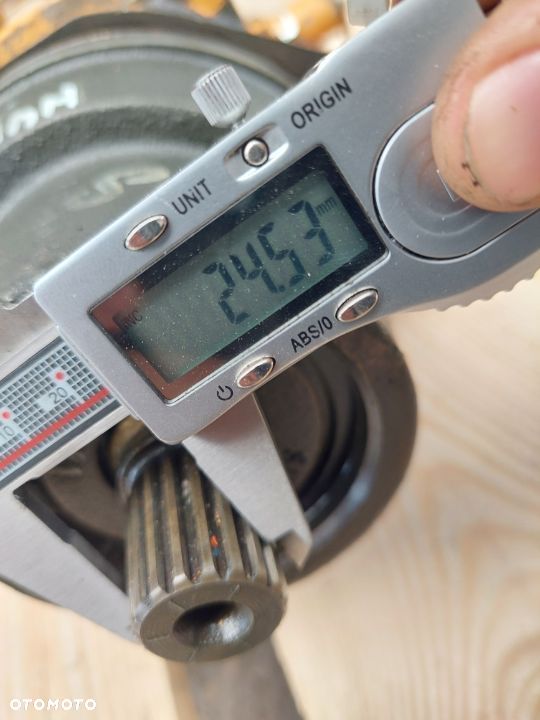 Silnik obrotu Liebherr R900 FMF 032 [HYD 21063] - 13