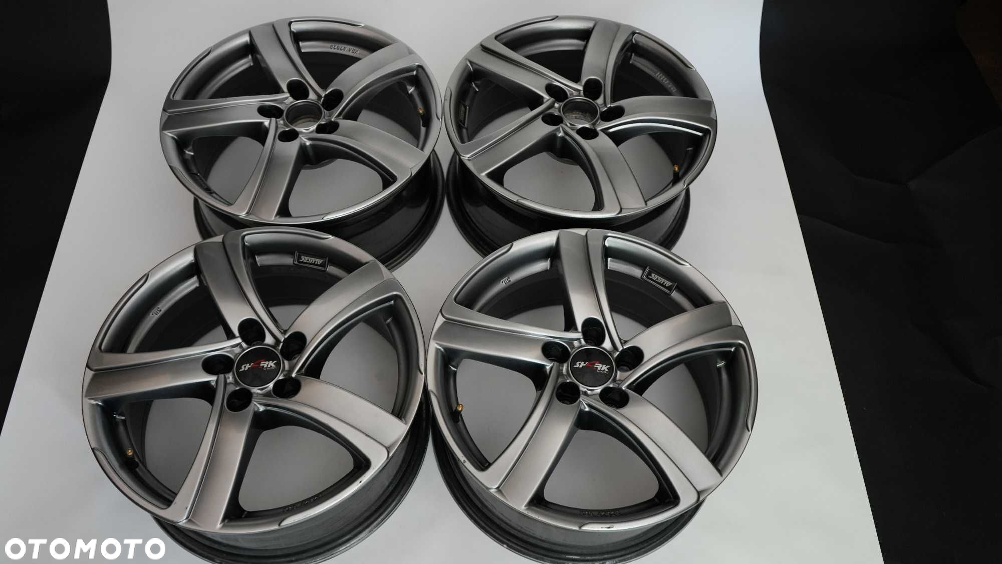 Alufelgi Felgi aluminiowe Autec R17 5x112 ET38 7,5J - 7