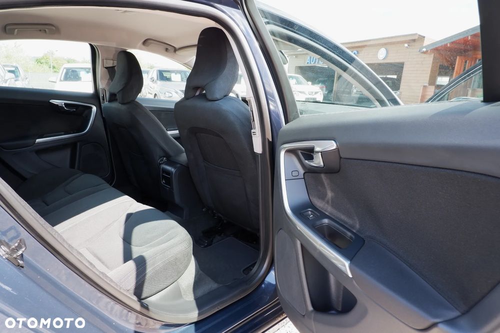 Volvo S60 2.0T Kinetic - 10