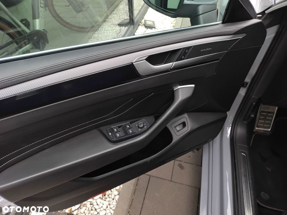 Volkswagen Arteon 2.0 TDI R-Line DSG - 10