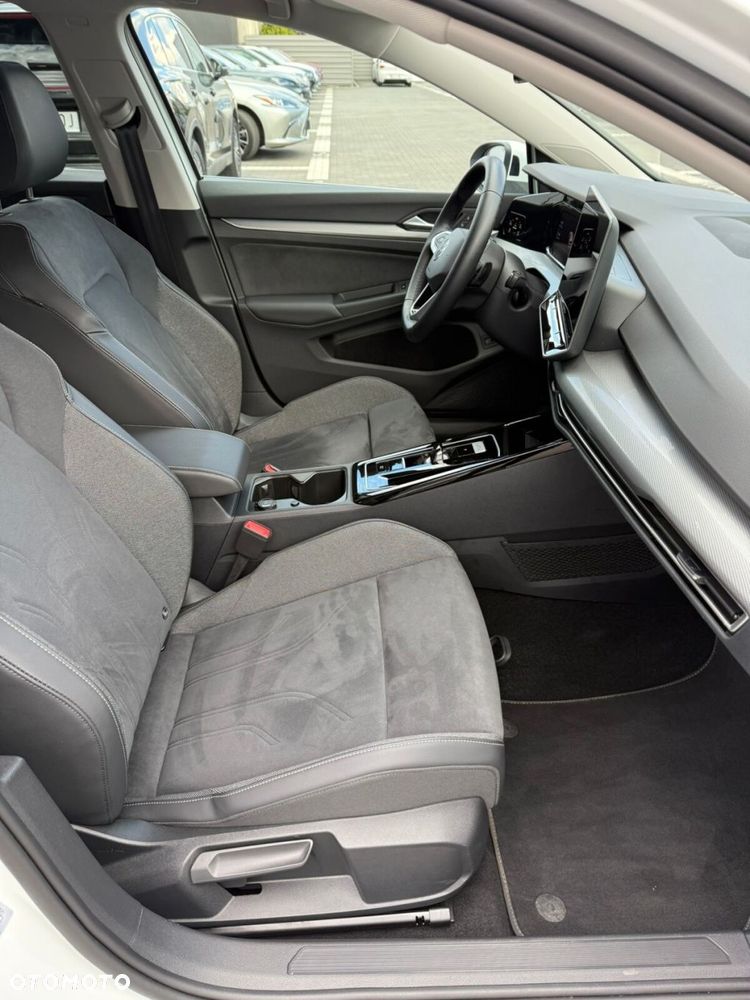 Volkswagen Golf 1.5 TSI EHybrid PHEV 150kW Style DSG - 26
