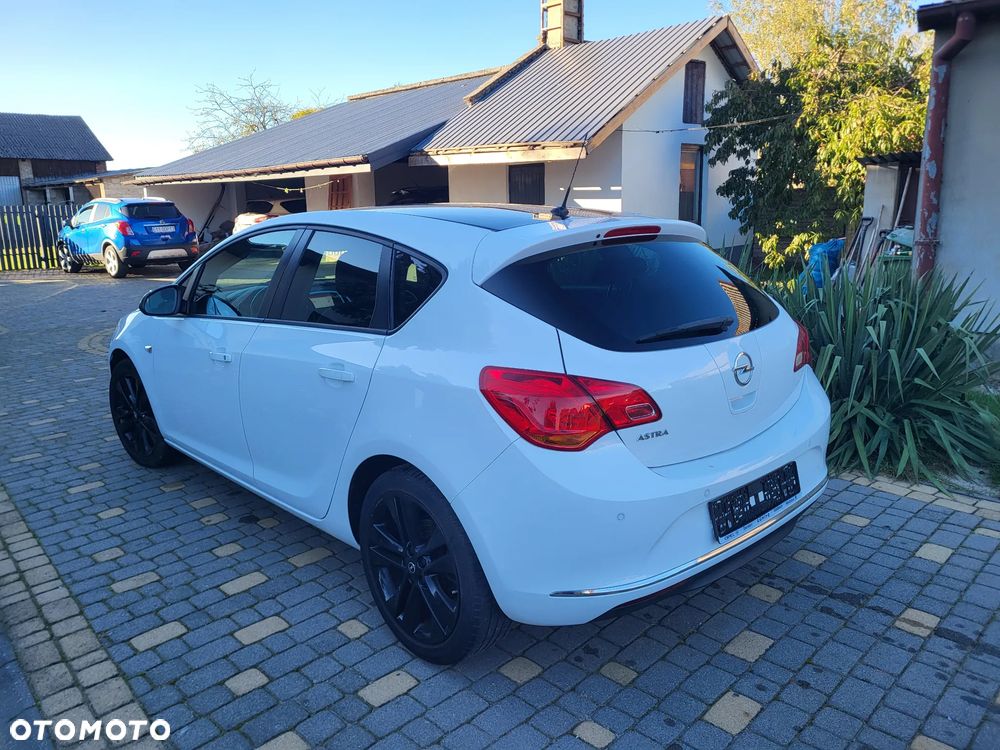 Opel Astra - 24