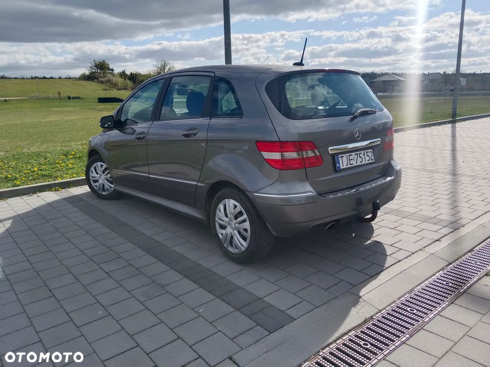 Mercedes-Benz Klasa B 160 BlueEFFICIENCY SPORT EDITION - 4