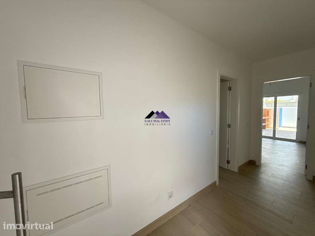 Apartamento T0+1 com Garagem e Acesso Direto à Praia - Manta Rota - Grande imagem: 2/39