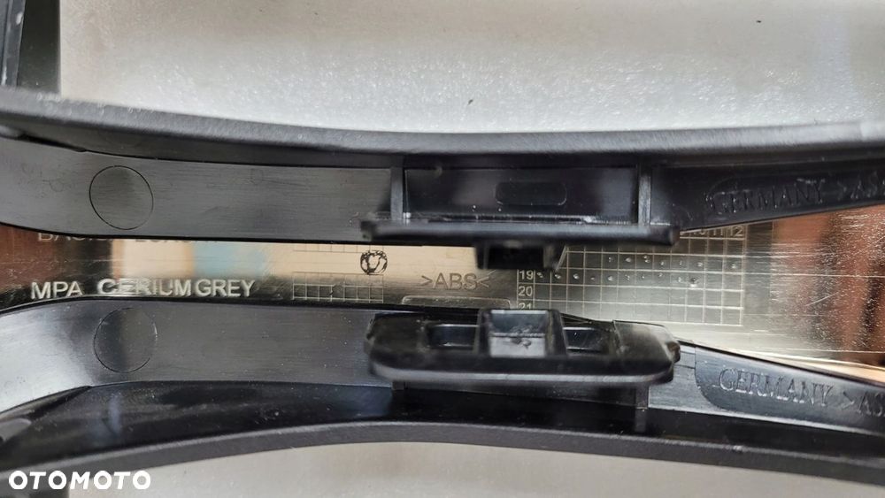 GRILL ATRAPA NERKI CHROM BMW 1 F40 2019- - 9