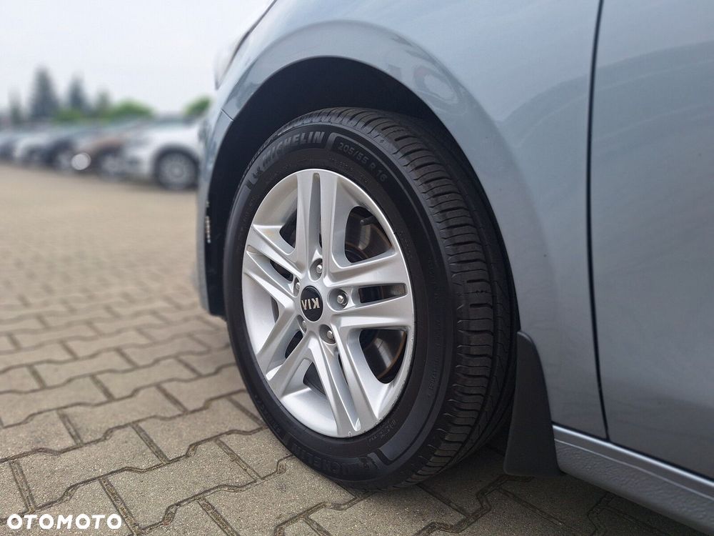Kia Ceed - 11