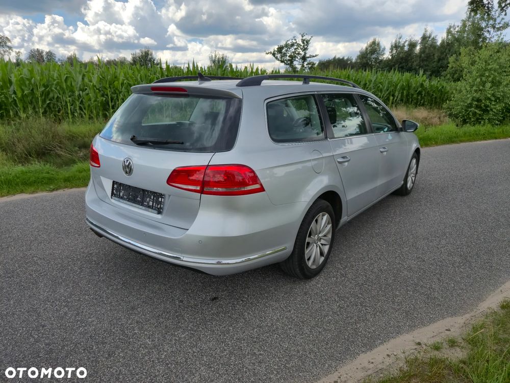 Volkswagen Passat 2.0 TDI DPF DSG Comfortline - 20