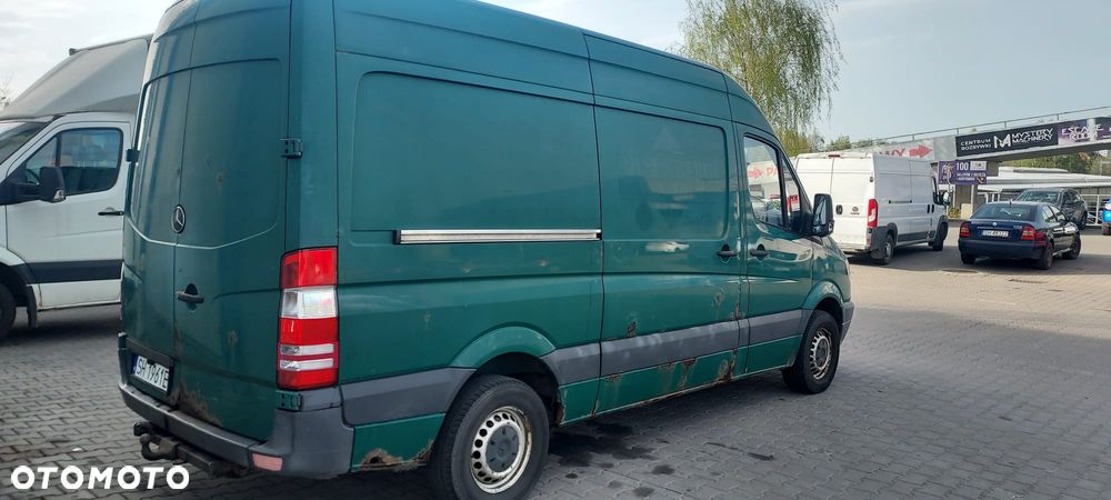 Mercedes-Benz Sprinter - 5