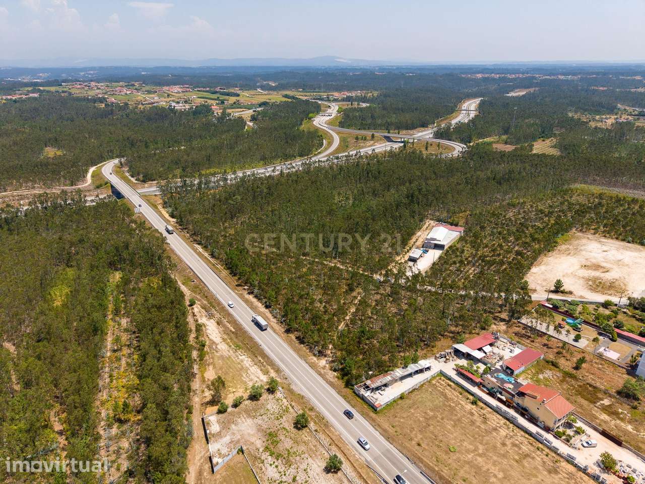 Terreno Comercial/Industrial - Grande imagem: 4/23
