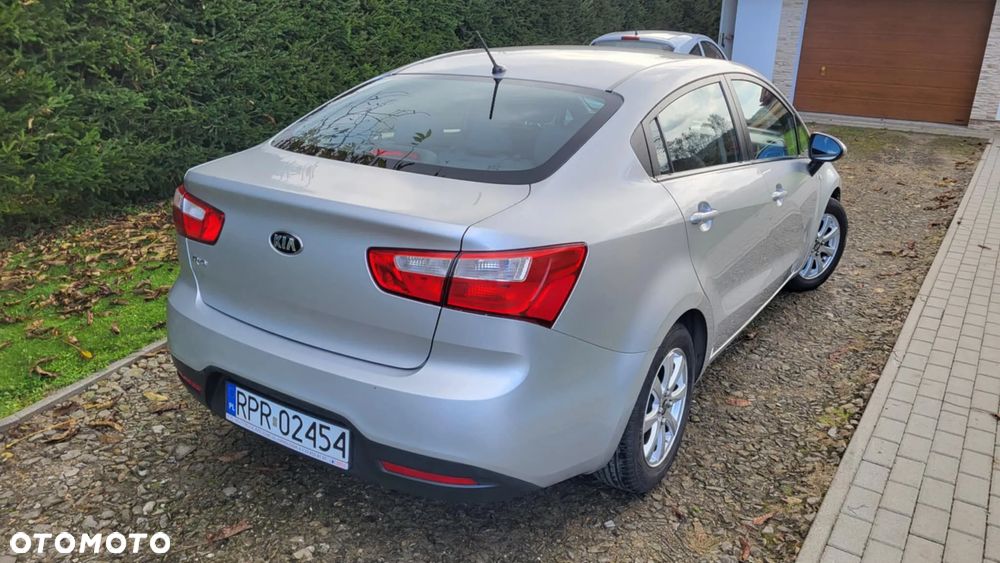 Kia Rio 1.2 M - 6