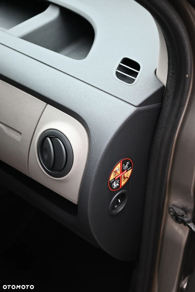 Dacia Dokker dCi 90 Laureate - 16