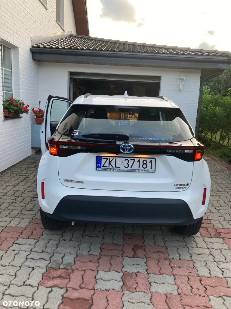 Toyota Yaris Cross Hybrid 1.5 Comfort 4x4 - 4
