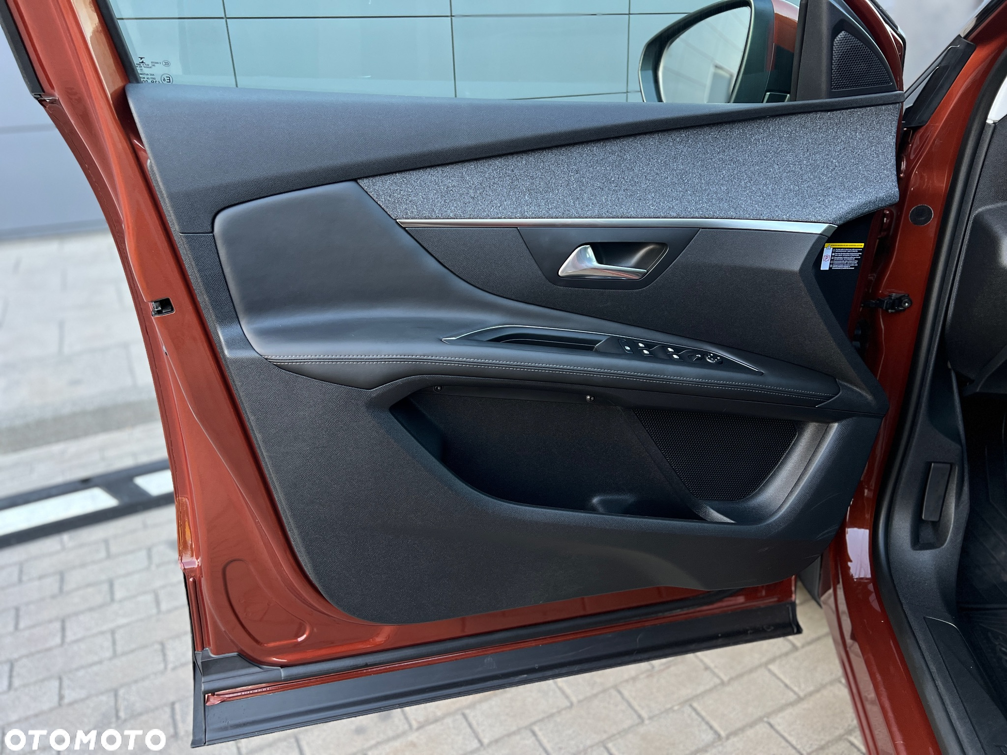 Peugeot 3008 BlueHDi 120 EAT6 Stop & Start Allure - 18