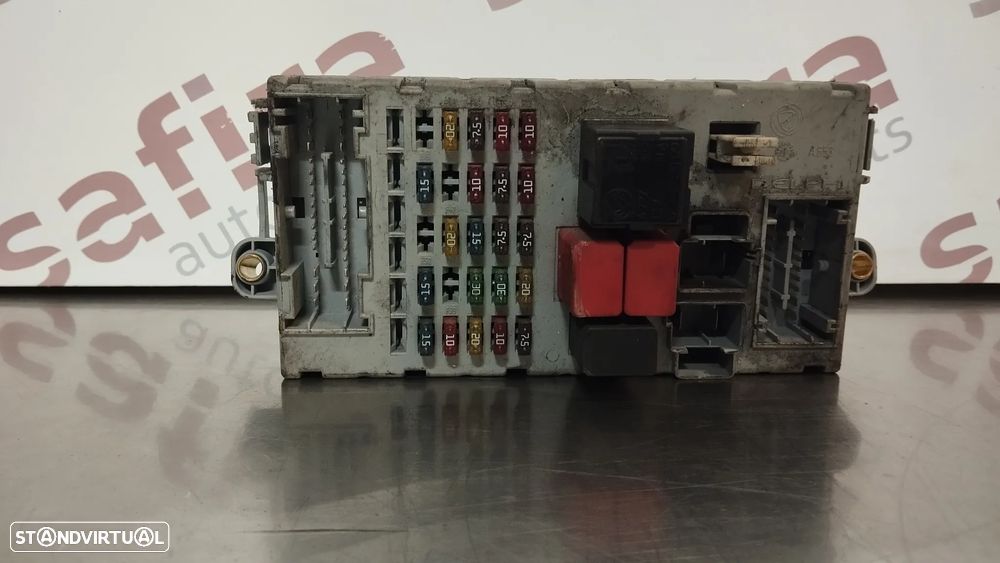 CAIXA DE FUSIVEIS FIAT PUNTO 188 99-04 REF. 51735170 46552681 - 2