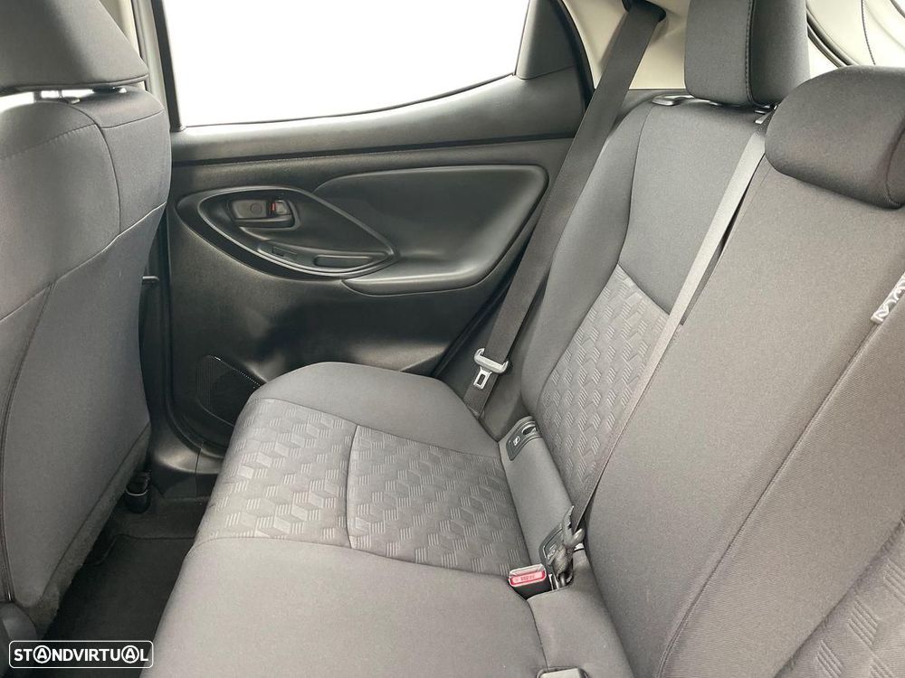 Toyota Yaris - 11