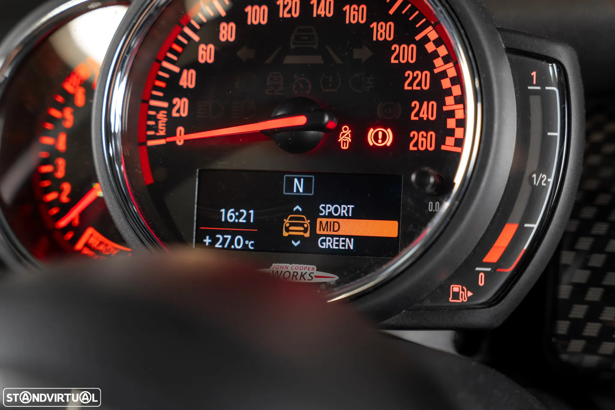 MINI 3 Portas John Cooper Works - 13