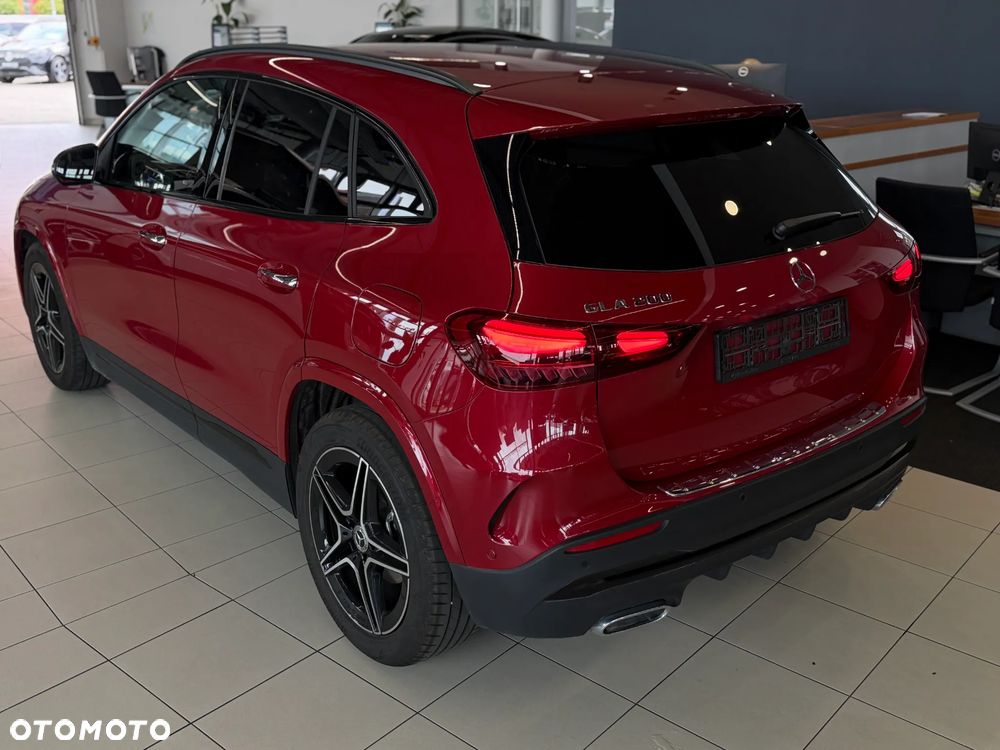Mercedes-Benz GLA 200 mHEV AMG Line 7G-DCT - 12