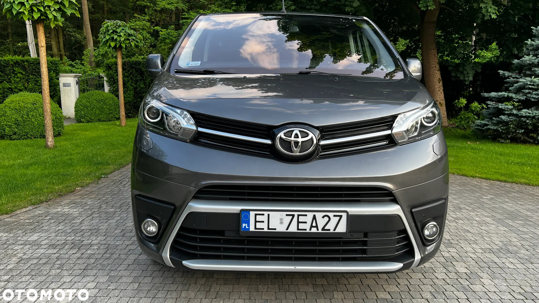 Toyota ProAce Kombi 2.0 D-4D Long 2,8t - 5