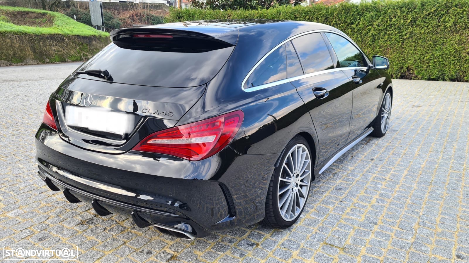 Mercedes-Benz CLA 45 AMG Shooting Brake 4-Matic - 11