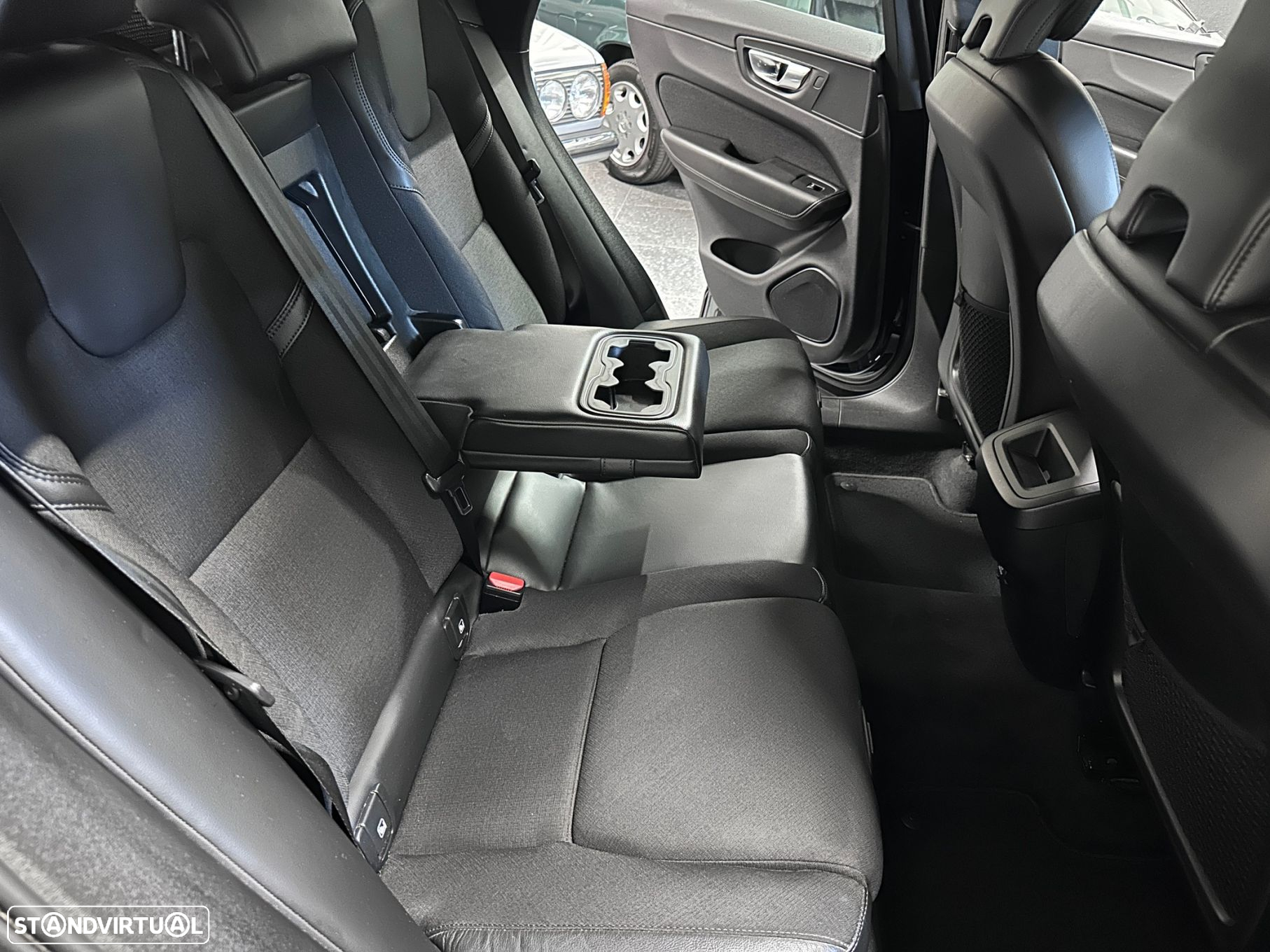 Volvo XC 60 - 4