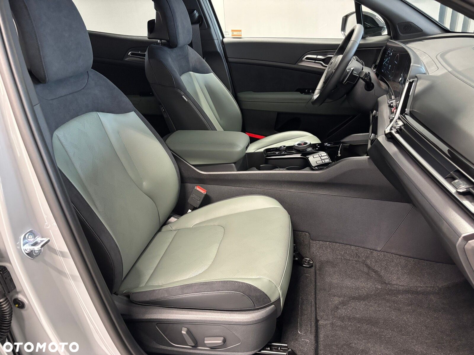 Kia Sportage 1.6 T-GDI HEV Anniversary 2WD - 23