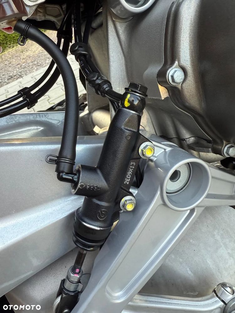 Aprilia Tuono - 14