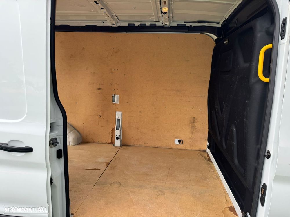 Ford Transit 350 L4 2.0 EcoBlue H3 Trend - 29